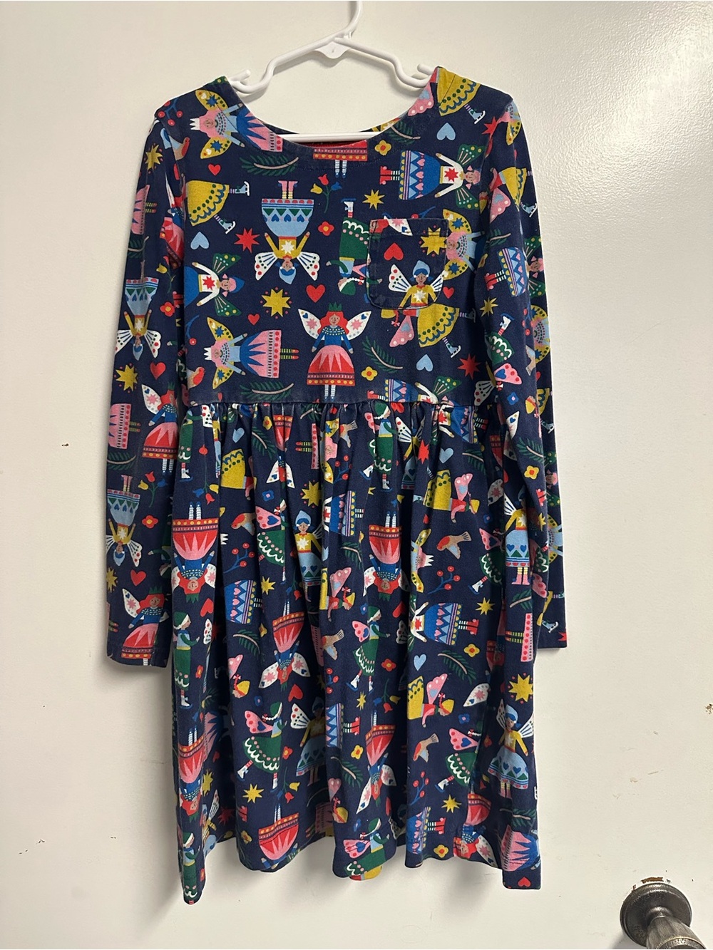 Mini Boden folk art Fairy dress. Long-Sleeve with pockets.